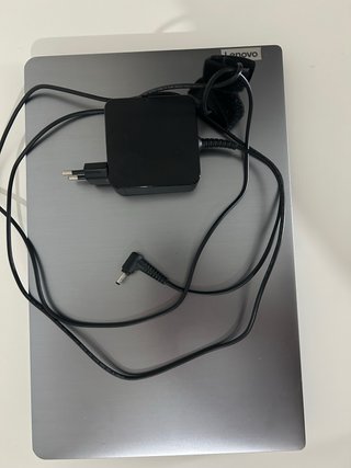 Portátil Lenovo IdeaPad 3 2023 8GB 256GB SSD