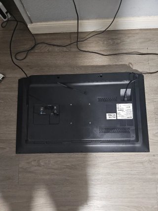 TV Philips 32 LED 32PHH4101 Sin Peana