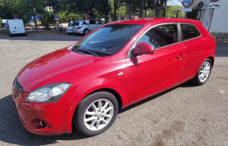 KIA Ceed 2008 - foto 1