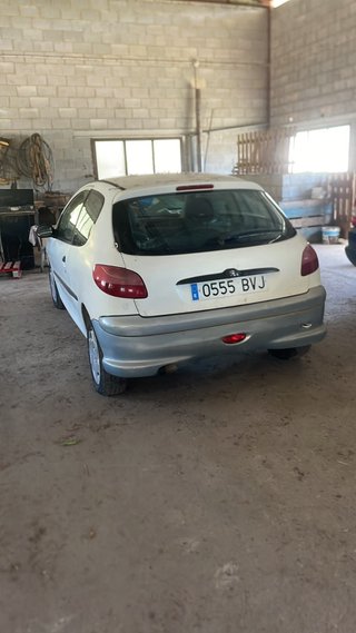 Se vende peugeot 206 1.9D 70 cv 280 mil km