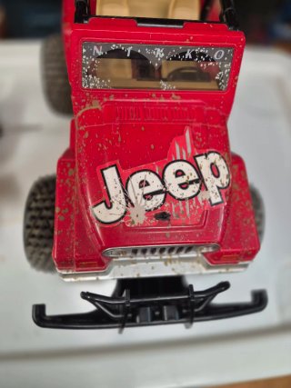 Coche Jeep  + Mando y Cargador