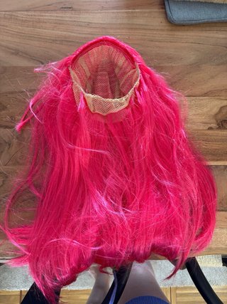 Peluca K-pop rosa fucsia