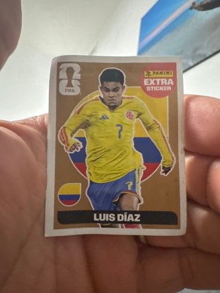 Cromo Extra Sticker Luis Díaz Oro