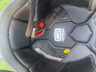Casco 100% Youth Negro