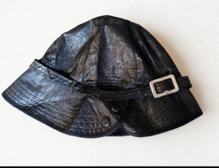 Gorro/ sombrero pesquero chic plateado y negro
