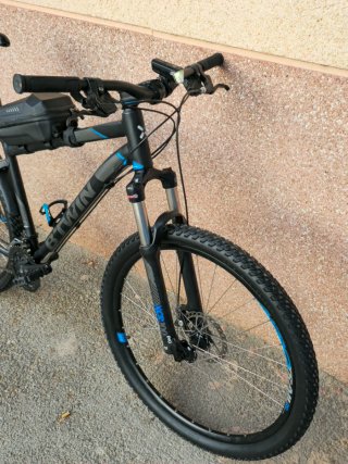 Bicicleta B'TWIN Rockrider 520