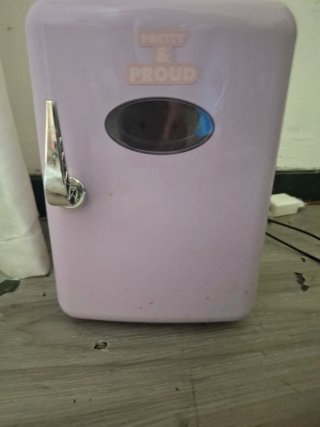 Mini nevera portátil rosa