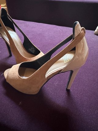 Zapatos de tacón Zara beige/rosa