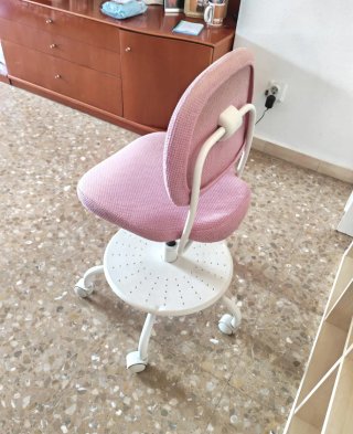 Silla Vimond Ikea Rosa y Blanca
