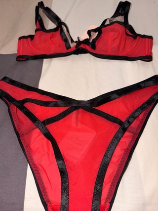 Completo Agent Provocateur Rosso Nero