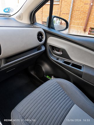 Toyota Yaris 2020 Hibrido con Garantía 2 plazas