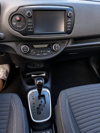 Toyota Yaris 2020 Hibrido con Garantía 2 plazas
