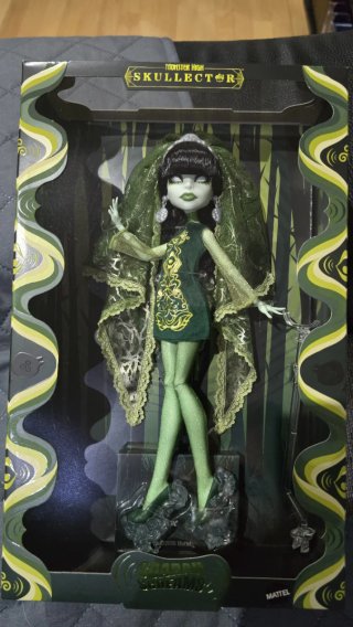 Muñeca Monster High Skullector Scarah Screams
