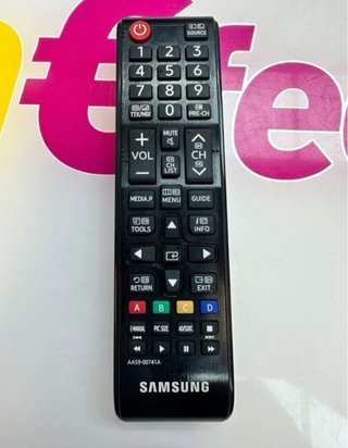 TV Samsung 32” + soporte pared