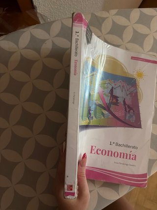 Economía 1.o Bachillerato