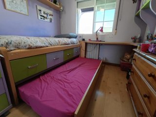 Dormitorio infantil/juvenil con cama nido