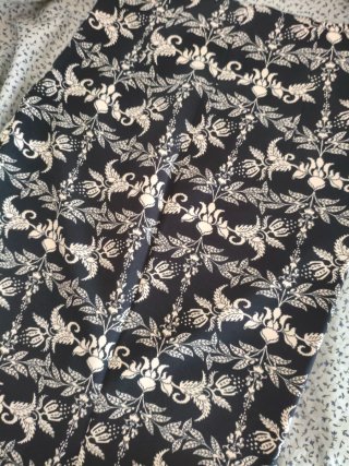 Falda Zara Neopreno Estampado Flores