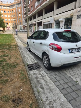 Peugeot 208 2014