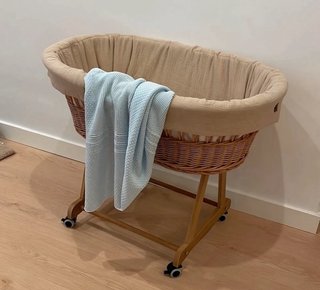 Moisés de mimbre para bebé + accesorios