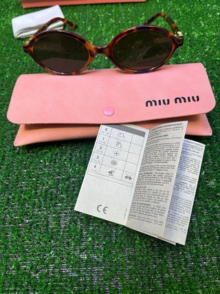 Gafas de sol Miu Miu Tortoise