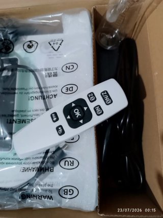 Robot limpiacristales inteligente con mando