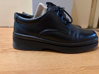 Zapatos negros formales
