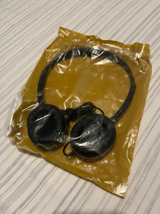 Auriculares Etihad Promocionales Negros