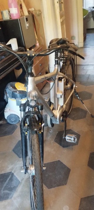Bicicletta elettrica  32ah 14km prezzo trattabile
