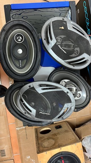 Altavoces 6x9 Sony y Pioneer