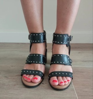 Sandalias Topshop negras con tachuelas