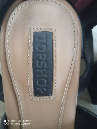Sandalias Topshop negras con tachuelas
