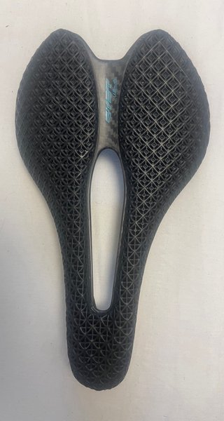 Sillín RYET 3D Full Carbon 158g