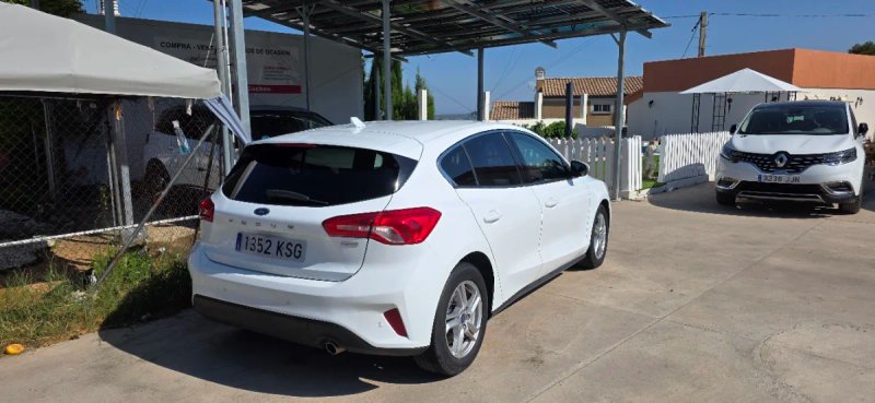 Ford Focus 1.5 EcoBlue Titanium 2019, foto 24