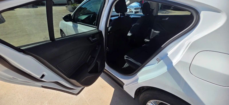 Ford Focus 1.5 EcoBlue Titanium 2019, foto 32