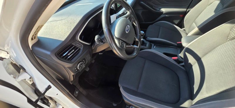 Ford Focus 1.5 EcoBlue Titanium 2019, foto 38