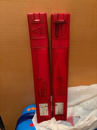 Triángulos de emergencia coche