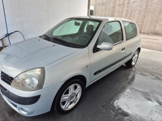 Renault Clio 2004