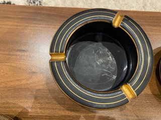 Conjunto 2 Ceniceros Egipcios Oro 24k, ánfora, etc