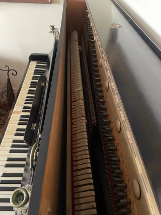 Piano antiguo Jean Chassaigne