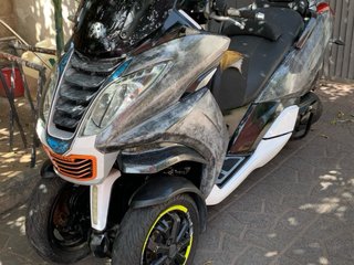 Peugeot Metropolis 400 RS Maxi Scooter