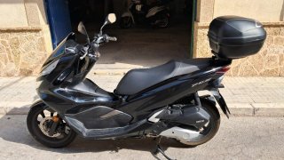 Honda PCX 125 Negra