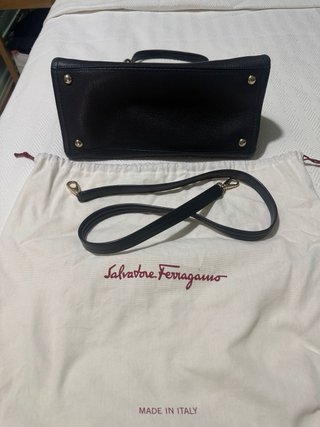 Salvatore Ferragamo Gancini Meera Tote Negra