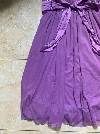 Vestido morado para fiesta