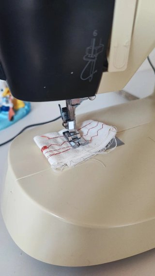 Macchina da cucire Necchi Mirella KM417A