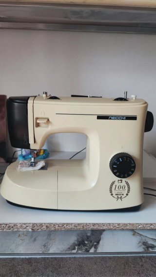 Macchina da cucire Necchi Mirella KM417A