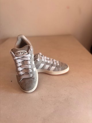 Adidas Campus Talla 42 Gris/Blanco