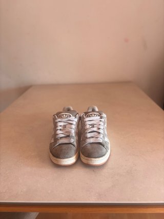 Adidas Campus Talla 42 Gris/Blanco