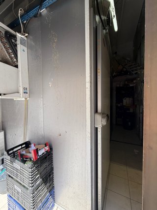 Cámara frigorífica en poeno funcio.. porta mochila