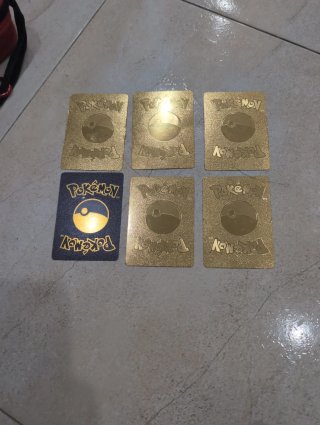 Carta Pokémon Pikachu Dorada