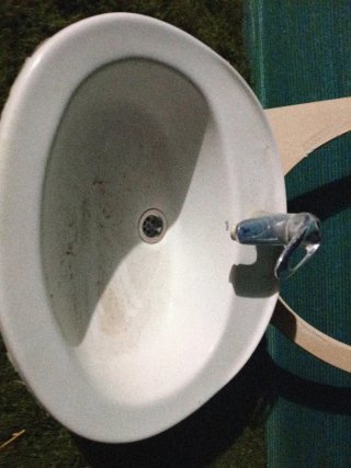 Lavabo Gala 30x44 cm con grifo y pie